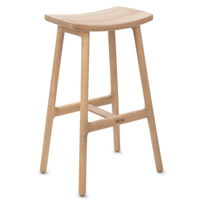 Esse Counter Stool Light Oak - seat detail