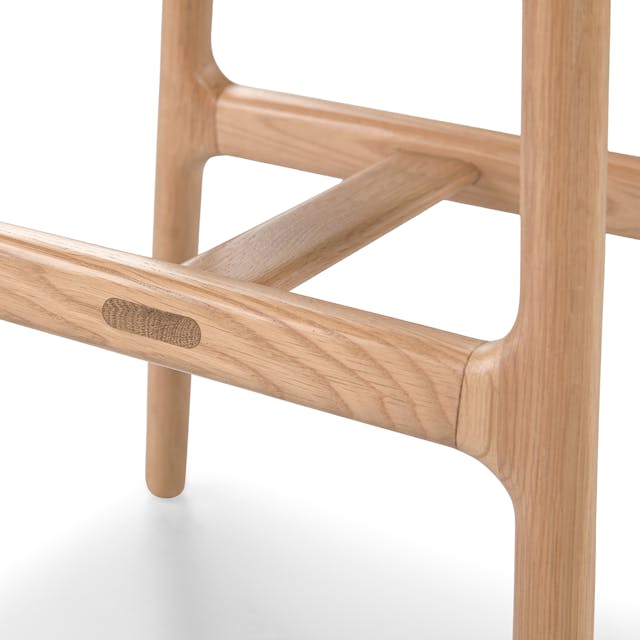 Esse Counter Stool Light Oak - room setting