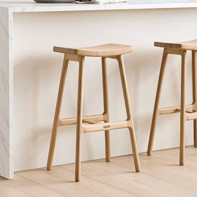 Esse Counter Stool Light Oak - front view